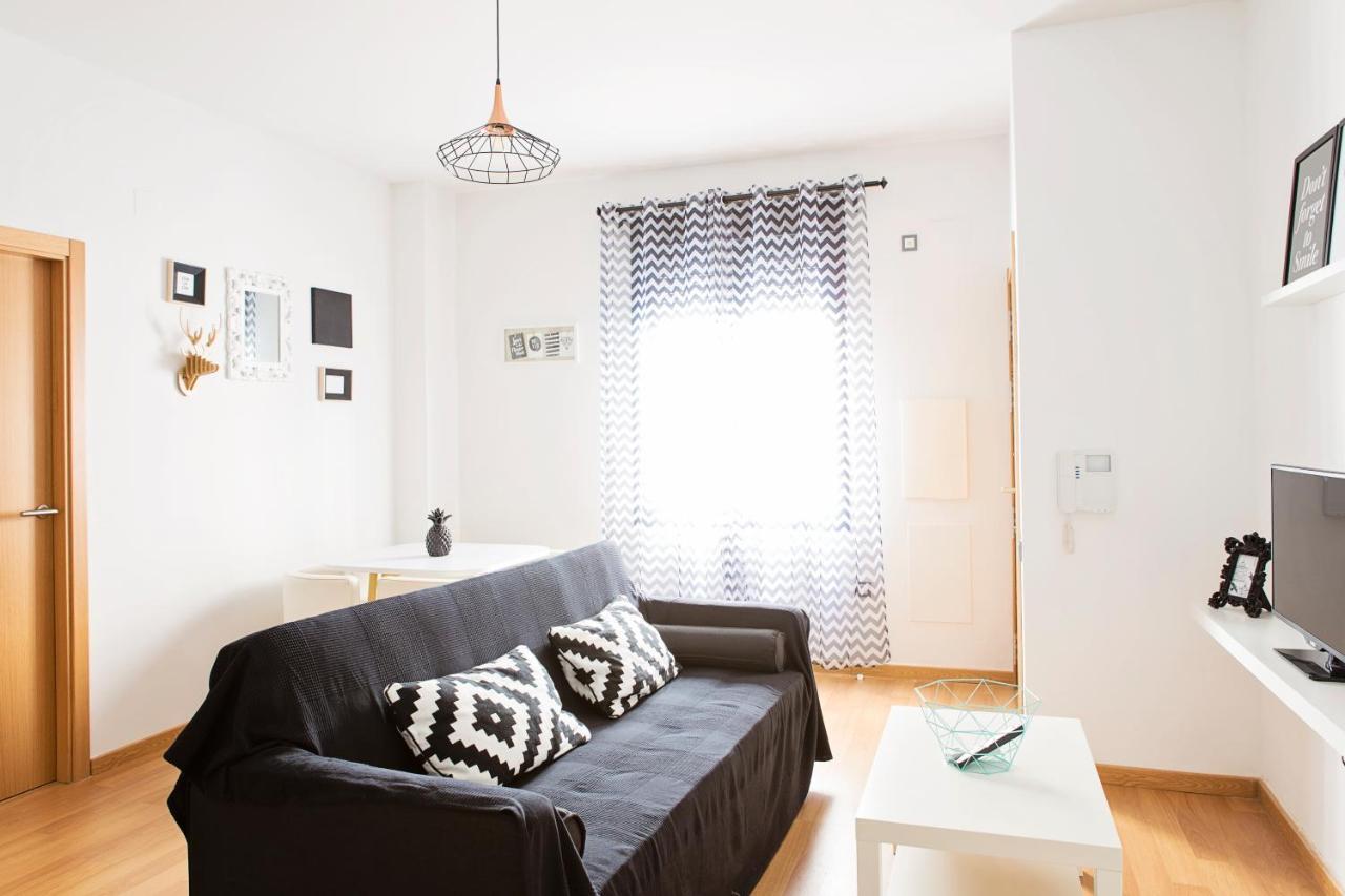 Homely Malaga Refino Oriental Extérieur photo