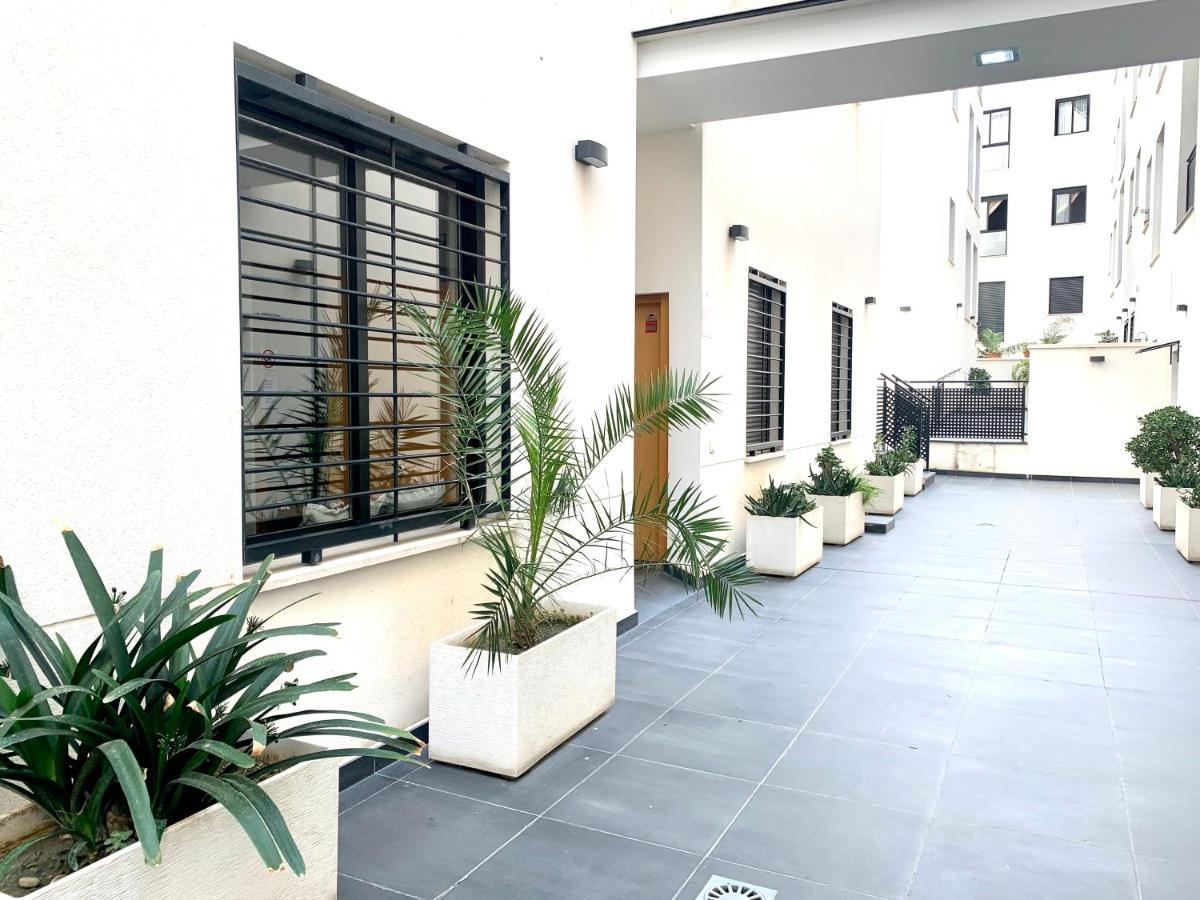 Homely Malaga Refino Oriental Extérieur photo